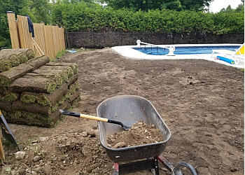 BZ Lawn Care & Property Maintenance - Orillia, ON Lawn Care Services