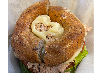 Toronto Boutiques De Bagels Bagels On Fire