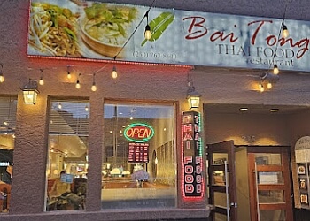 Kelowna Restaurant Thaï Bai Tong Thai Food Restaurant
