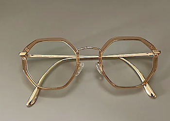 Winnipeg optician Bailey Nelson Optometrist - Polo Park