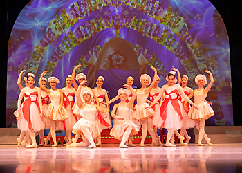 Ballet Classique Du Haut-Richelieu - Saint Jean sur Richelieu, QC Dance Schools - Performance Image