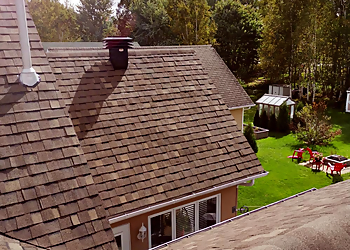 Saguenay roofing contractor Bardeck Toiture