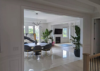 Aurora Peintres Bear's Brush Painting