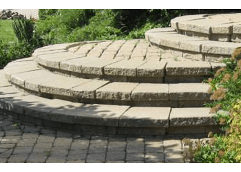 Laval landscaping company Beau-Site Paysagiste Inc.