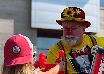 Prince George face painting Bell E. Buttons