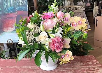 Bella's and Blooms Welland - Welland, ON Florists - Design Image