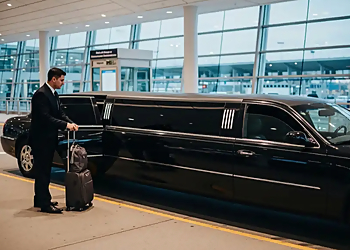 Best Airport Limo Toronto Inc. Best Airport Limo Toronto Inc. - Barrie, ON Service De Limousine - Limo image