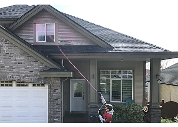 Maple Ridge window cleaner Big Moose PowerWashing Inc.