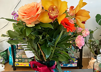 Bill's House Of Flowers - Saskatoon, SK Fleuristes - Sample Image