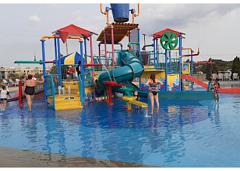 Kitchener amusement park Bingemans Big Splash