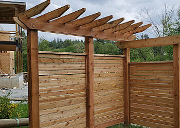 Maple Ridge fencing contractor Black Dog Fencing Inc.