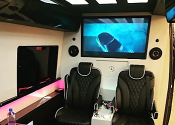 Black to Black Premier Chauffeur Services - Richmond Hill, ON Limo Service - Facility Image