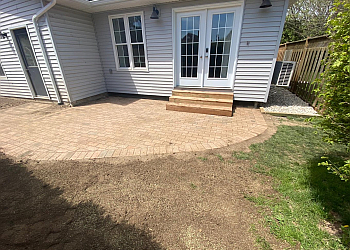 St Catharines Paysagistes Blooms and Blizzards Landscaping Ltd.