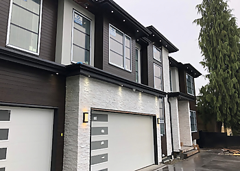 Coquitlam gutter cleaner Blue Heron Gutters