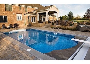 Windsor pool service Bluewater Pools & Spas Inc.