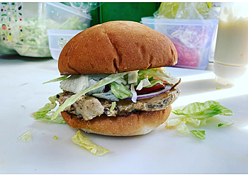 Saskatoon Camions De Nourriture Boom Box Chicken