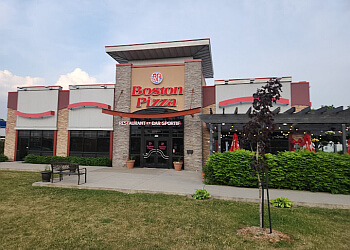 Brossard pizza place Boston Pizza