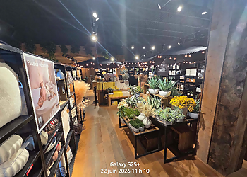 Bouclair Saguenay - Saguenay, QC Magasins De Meubles - Business Interior Image