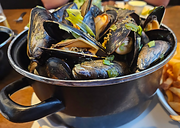 Sherbrooke Restaurants De Fruits De Mer Brasserie Daniel Lapointe