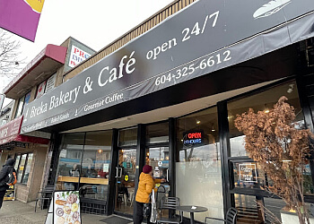 Vancouver Boulangeries Breka Bakery & Cafe
