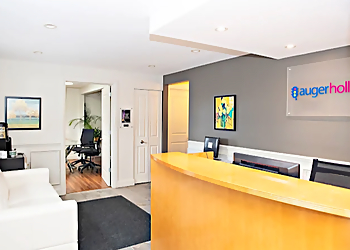 Ottawa personal injury lawyer Brenda Hollingsworth - AUGER HOLLINGSWORTH ACCIDENT & INJURY LAWYERS