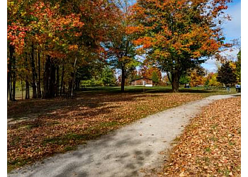 Oakville hiking trail Bronte Creek Provincial Park