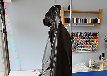 Bronte Dry Cleaners - Milton, ON Dry Cleaners - Service Image