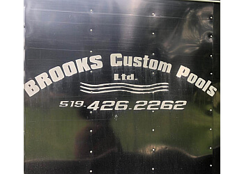 Brooks Custom Pools