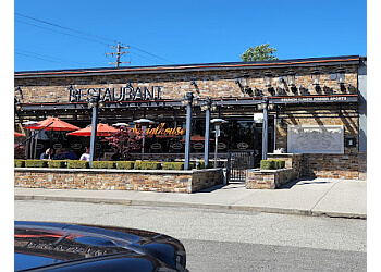 Langley sports bar Browns Socialhouse Langley Centre