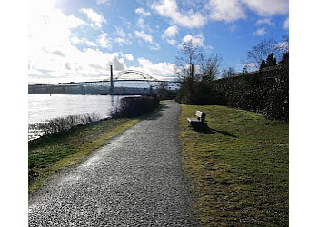 New Westminster hiking trail Brunette-Fraser Regional Greenway