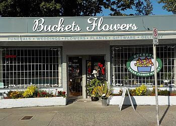 Abbotsford florist Buckets Fresh Flower Market image 1