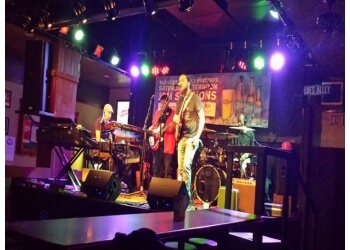 Saskatoon Night Clubs Buds On Broadway