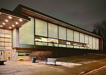 Burlington Public Library - Central Branch - Burlington, ON Landmarks - Outdoor Experience Image
