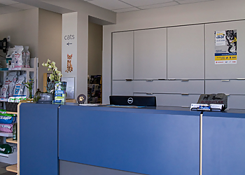 Burquitlam Animal Hospital - Coquitlam, BC Veterinary Clinics - Reception Area Image