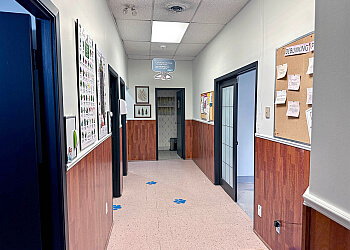 Cambrian Animal Hospital - Sudbury, ON Cliniques Vétérinaires - Clinic Interior Image