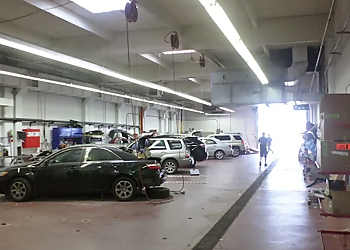 Edmonton auto body shop CARSTAR Edmonton Gateway