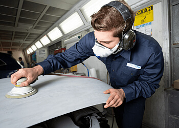 Oakville auto body shop CSN Automacs Collision