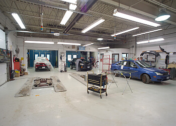 Guelph Carrosseries de automobiles CSN Golden Triangle Collision