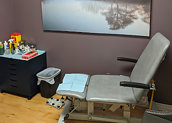 Calvin Chui - FAMILY WELLNESS FOOTCARE AND ORTHOTICS - Whitby, ON Chiropodists - Treatment Room Image