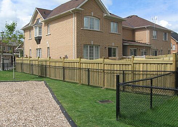 Aurora Entrepreneurs En Clôtures Can Do Fence & Deck