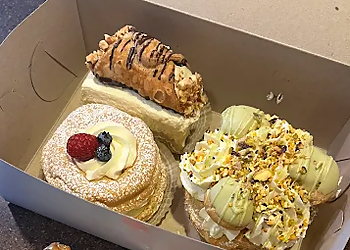 Port Coquitlam bakery Cannoli King