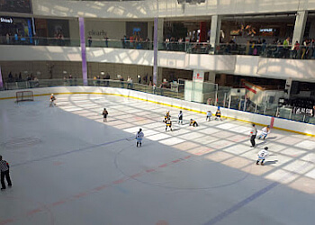 Windsor Centres De Loisirs Capri Pizzeria Recreation Complex