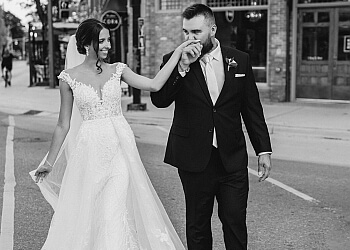 Windsor wedding photographer Carrie J. Photographer