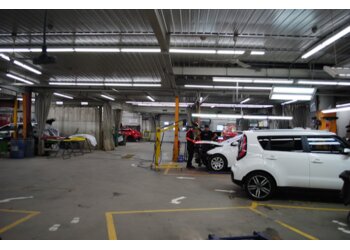 Saguenay auto body shop Carrossier ProColor Saguenay
