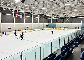 Cassie Campbell Community Centre - Brampton, ON Centres De Loisirs - Sports Activity Image