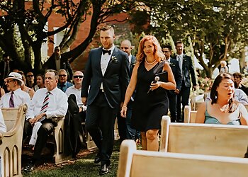 St Catharines wedding officiant Cathy Davis and Company