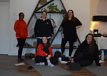 Center Om Namo - Gatineau, QC Yoga Studios - Team Image