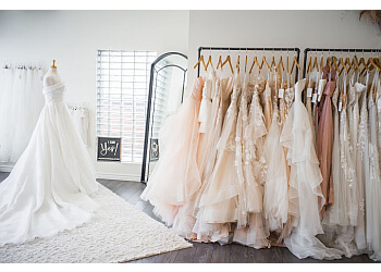 Barrie Boutiques De Mariage Ceremony Bridal Studio