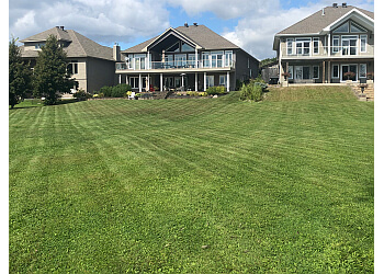 North Bay Service D'Entretien De Pelouse Chad's Grass Snow and More