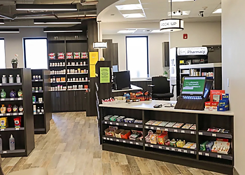 Chancellors Way Pharmacy & Compounding Centre - Guelph, ON Pharmacies - Pharmacy Interior Image